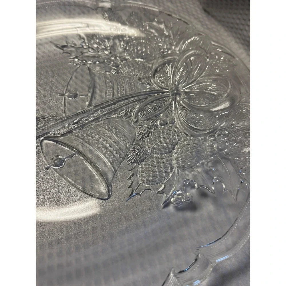 Mikasa Crystal Holiday Bells Mistletoe Scalloped Edge Hostess Platter 15